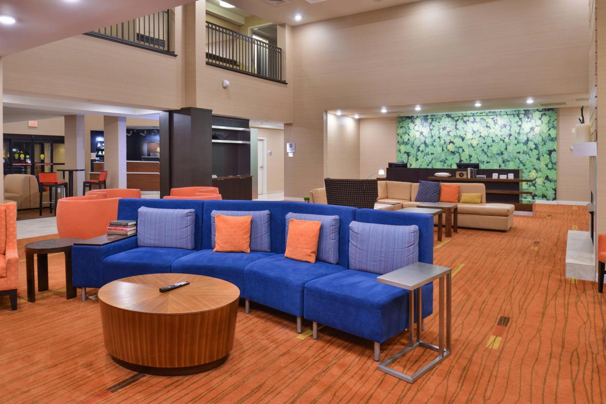 Courtyard By Marriott Decatur Hotel Exterior photo